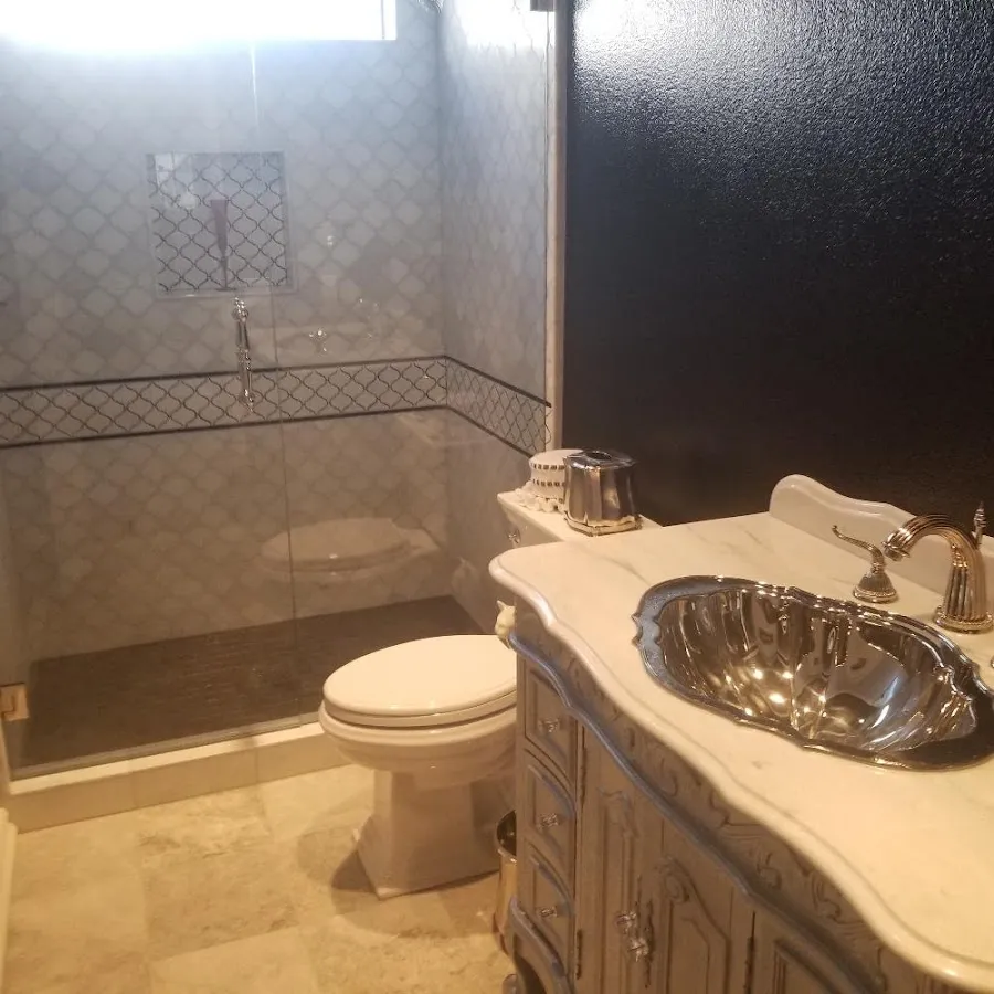 Professional plumbing work and bathroom remodeling in Long Beach